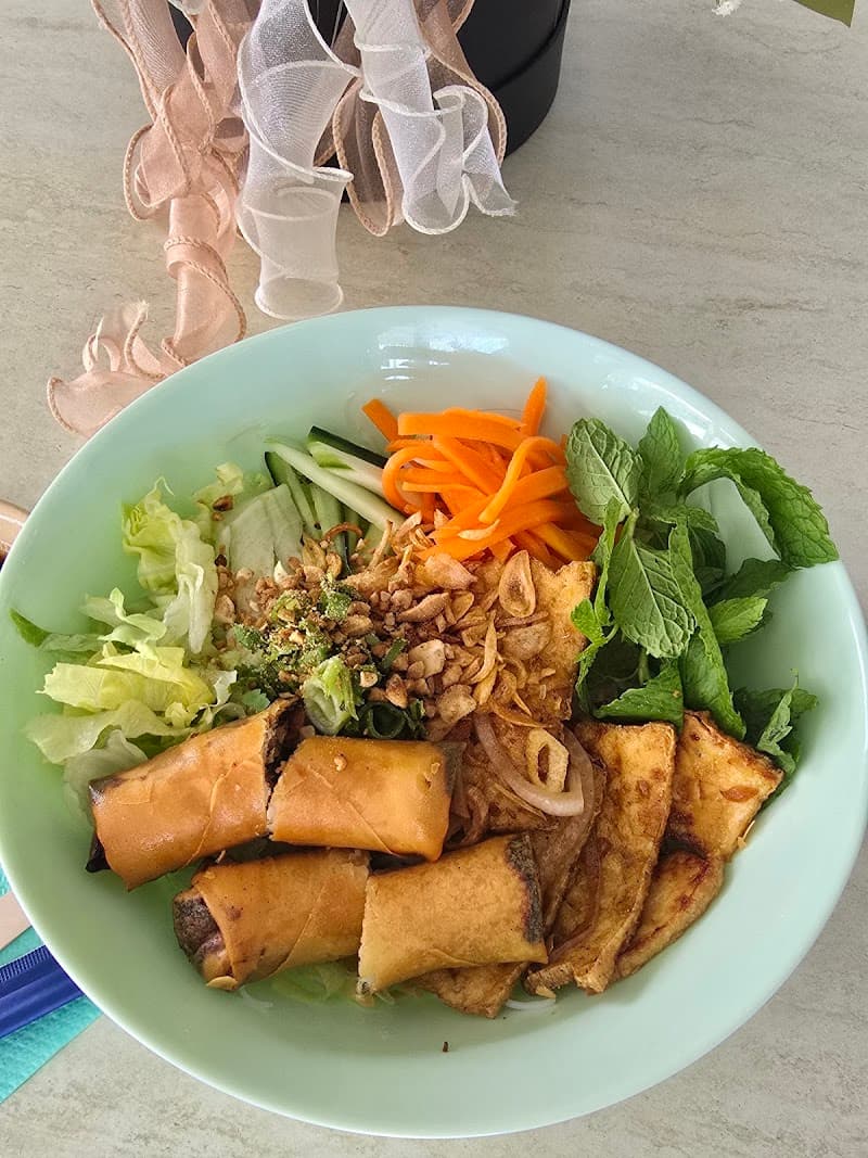 Viet Iconic