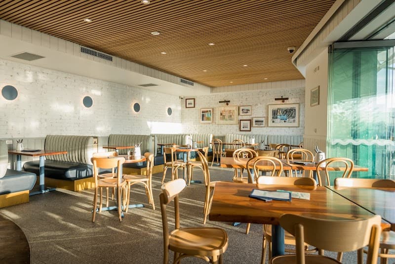 Scarborough Beach Bar